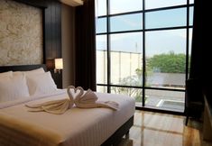 Bedroom 2 Grand Karlita Hotel Purwokerto