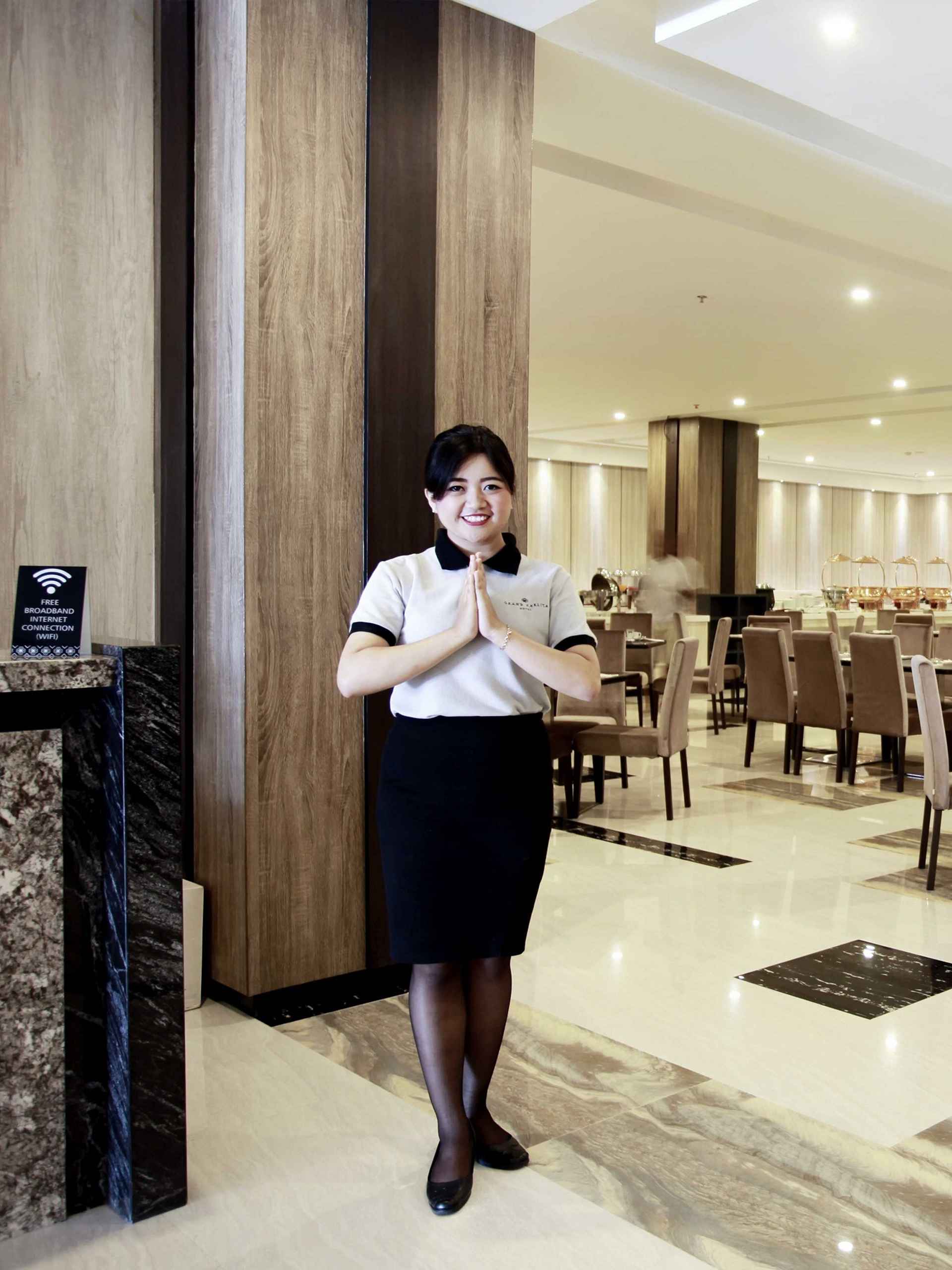 Lobby Grand Karlita Hotel Purwokerto