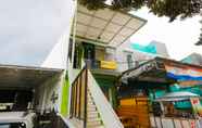 Luar Bangunan 4 SPOT ON 2332 D'green Homestay