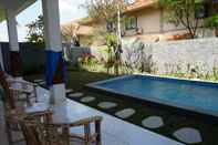 Swimming Pool Double'D Guest House