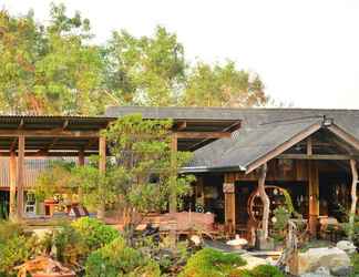 Lobby 2 18 Bonsai Garden Resort