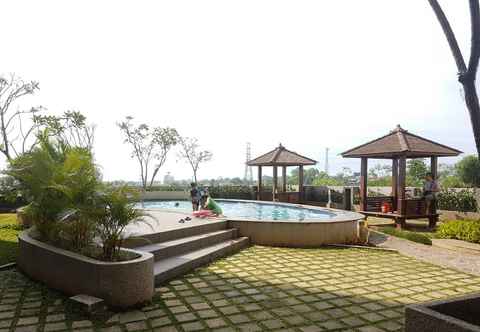 Swimming Pool Bukarooms at Apartement Bogor Valley Single Studio 