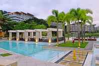 Swimming Pool Dr Calayans' Luxury 2BR Condo @ Pico de Loro, Nasugbu