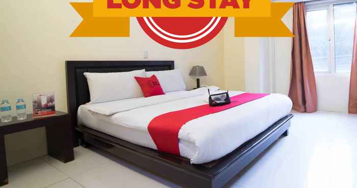Bedroom RedDoorz Plus @ Bienvenido Boarding House Las Pinas Weekly Stay