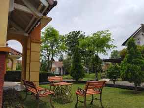 Bangunan 4 Villa Sasky Ciater