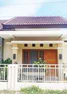 EXTERIOR_BUILDING East Maguwoharjo Homestay Jogja