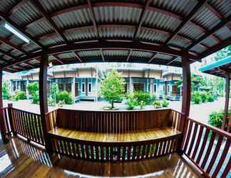 Sảnh chờ 2 Phangpring Beach Resort