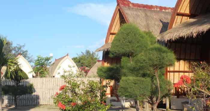 Exterior Sunset Bungalow