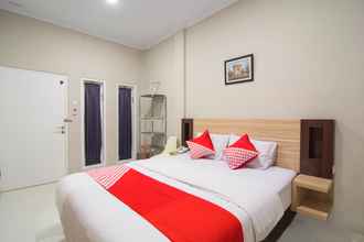 Kamar Tidur 4 OYO 195 Stay @h Guesthouse