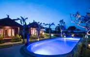 Swimming Pool 5 D'Puncak Villas Lembongan