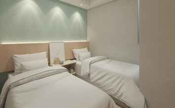 Kamar Tidur 4 Eightin Hotel Sudirman Jakarta