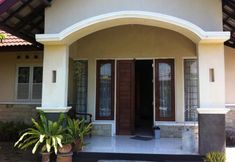 外観 2 Family 4 Bedroom at Dolphin House