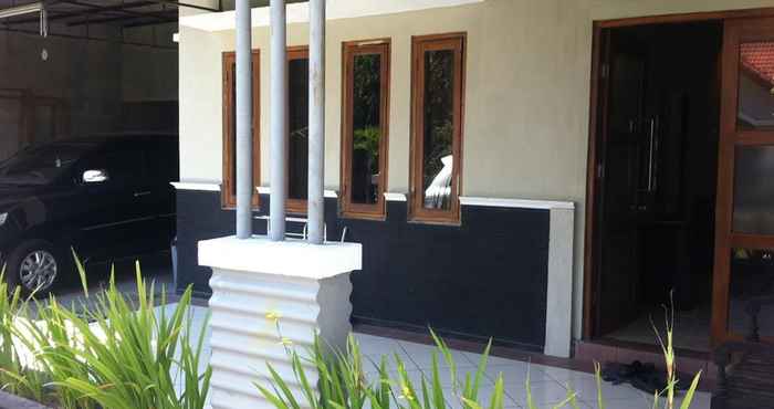 Luar Bangunan Family 2 Bedroom at Dolphin House