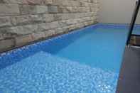 Kolam Renang Villa JJ 24 with Private Pool