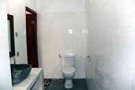 In-room Bathroom Rangga Homestay