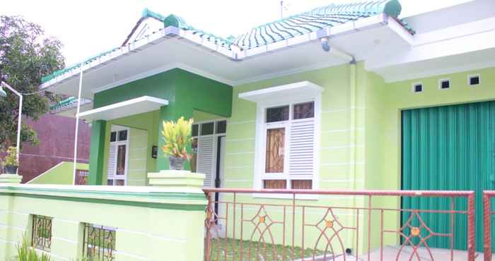 Bangunan 4 Bedroom (WHOLE HOUSE) at Amarta 2 YOGYAKARTA