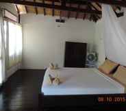 Kamar Tidur 6 Yaya Bungalows