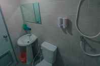 Toilet Kamar Win Hotel
