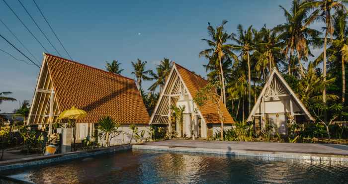 Swimming Pool Sunset House Ceningan