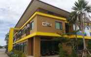 Bên ngoài 2 C2U Hotel Uthai Thani