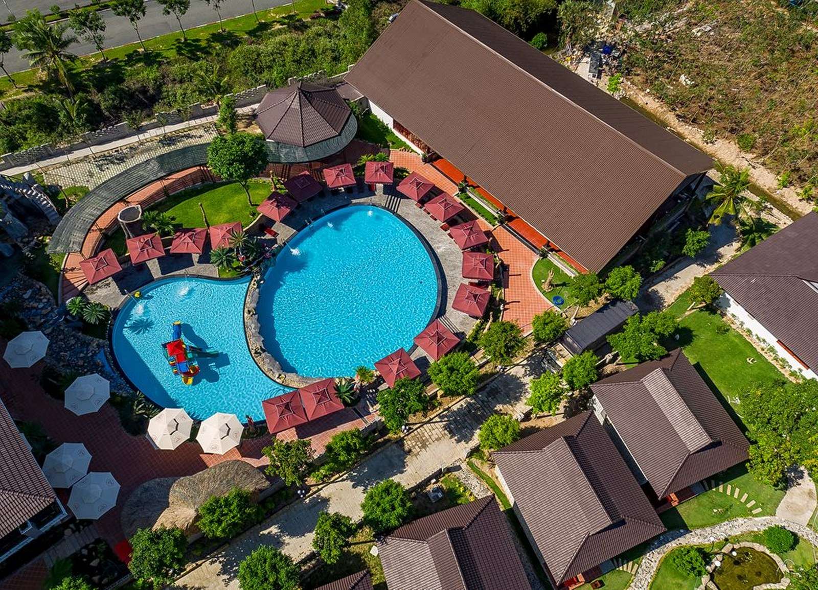 Sang Như Ngọc Resort - Khách sạn trên Núi Cấm