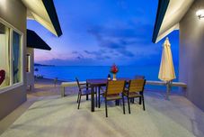 ภายนอกอาคาร The Moonrakers