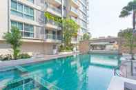 Kolam Renang Double Trees Residence