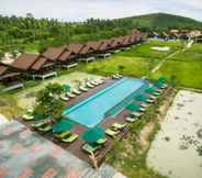 Kolam Renang 2 Farmer's Boutique Resort