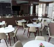 Restoran 7 Sutan Raja Guest House Cirebon