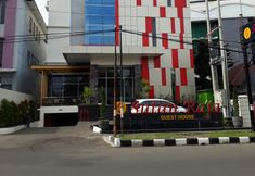 ภายนอกอาคาร 6 Sutan Raja Guest House Cirebon