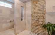 In-room Bathroom 6 Villa Allamanda by Kubu GWK Jimbaran