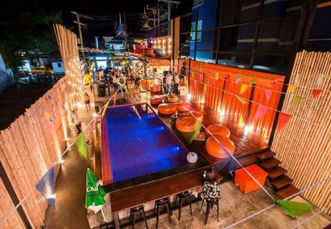 Bar, Cafe and Lounge Ubox Hostel