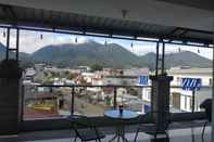 Bar, Cafe and Lounge Sky Flores Hotel