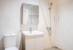 In-room Bathroom 6 Espemia Ciawi