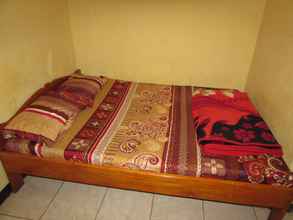 Kamar Tidur 4 Homestay Bunga Ruteng