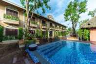 Swimming Pool Khum Damnoen Resort