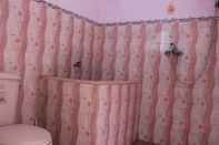 Bilik Mandi dalam Bilik Affordable Room at Palem Homestay