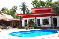 Swimming Pool Netlada Resort