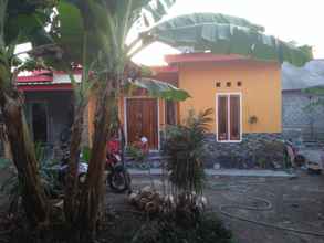 Bangunan 4 Banana Homestay