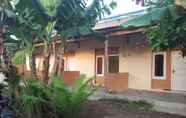 Bên ngoài 4 Banana Homestay