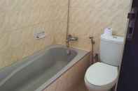 Toilet Kamar Queen Homestay Bajawa