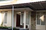 Exterior 2 Bedroom at Villa Puncak Garuda C12 by Lilies