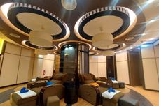 娯楽施設 M Hotel Danok