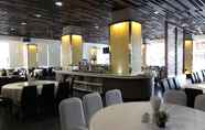 ร้านอาหาร 6 Grand Oliver Hotel Danok