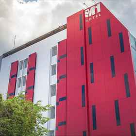 Exterior / Building1M1 Hotel Maharaj,ท่าน้ำศรีชัน飯店