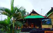 Luar Bangunan 7 Black Lava Hostel