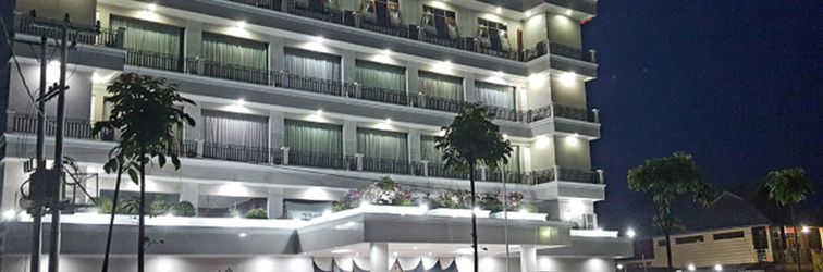 로비 Hotel Sakura Syariah Lubuk Basung