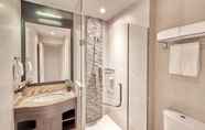 Toilet Kamar 2 Adina Serviced Apartment Singapore Orchard