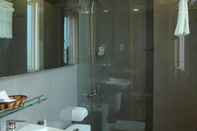 Toilet Kamar Hung Cuong Hotel