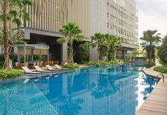 Swimming Pool 7 Oasia Residence Singapore by Far East Hospitality